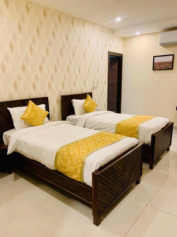 Vienna- A Boutique Hotel Jaipur Bagian luar foto