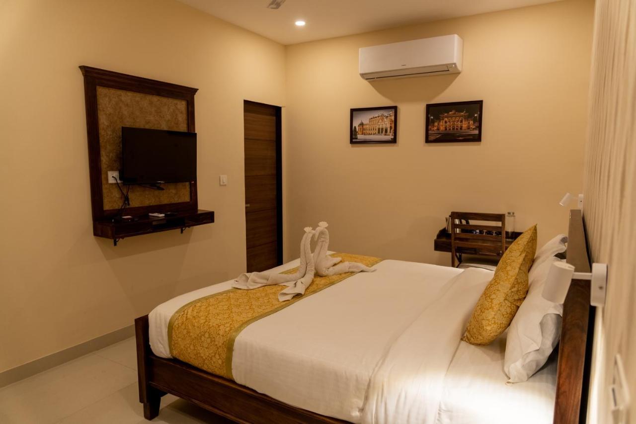 Vienna- A Boutique Hotel Jaipur Bagian luar foto