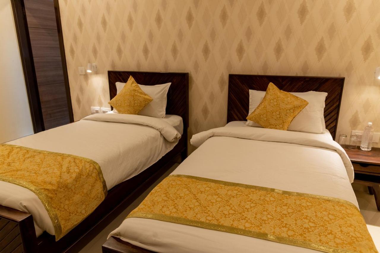 Vienna- A Boutique Hotel Jaipur Bagian luar foto