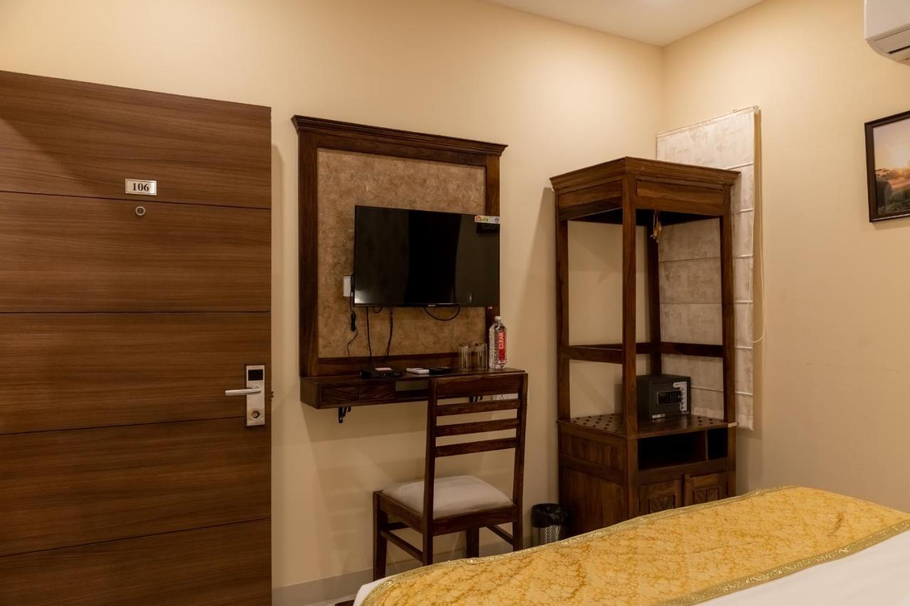 Vienna- A Boutique Hotel Jaipur Bagian luar foto